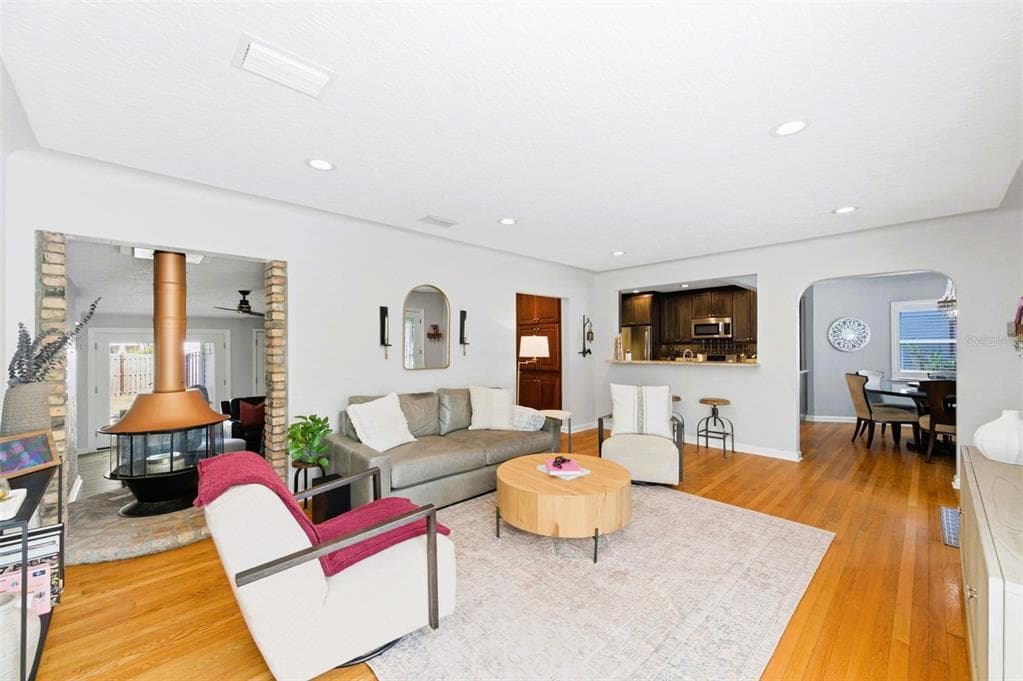 519 27TH AVENUE, Street PETERSBURG, FL 33704 photo 5