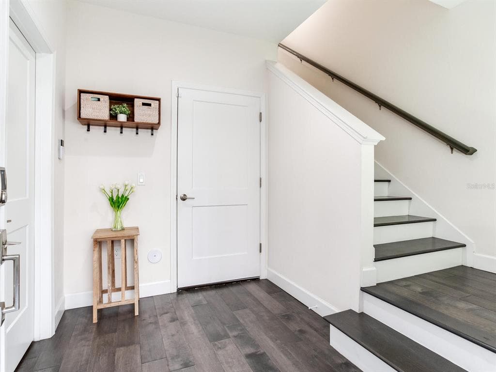 1524 FIG STREET Unit 4, TAMPA, FL 33606 photo 4