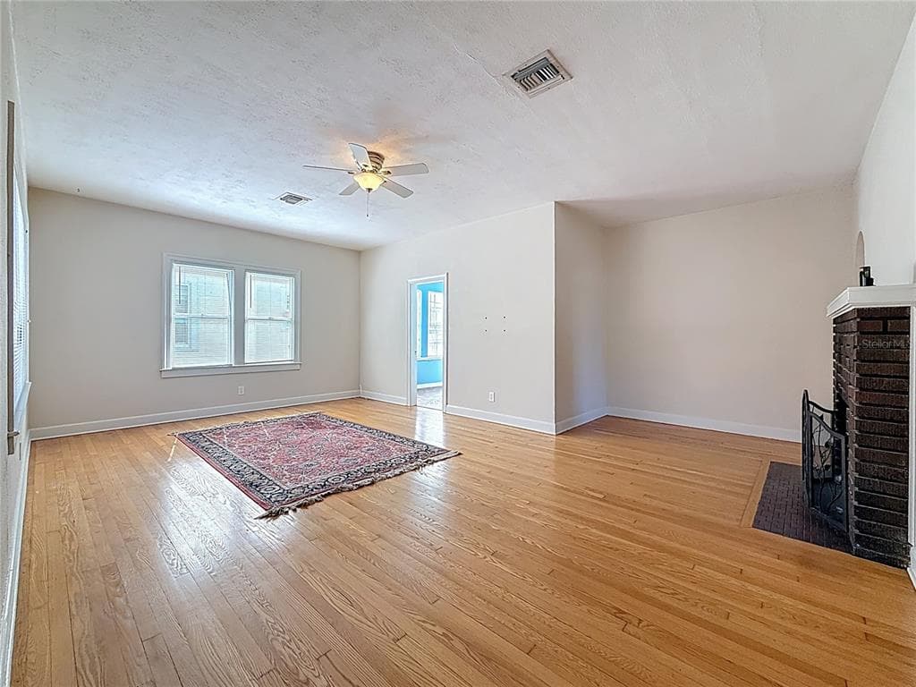 1136 12TH STREET, Street PETERSBURG, FL 33705 photo 3