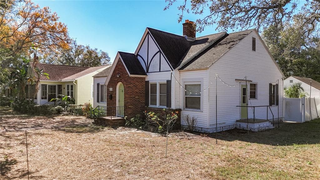 1136 12TH STREET, Street PETERSBURG, FL 33705