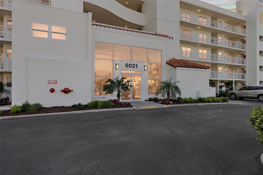 6021 BAHIA DEL MAR CIRCLE Unit 234, Street PETERSBURG, FL 33715 photo 2