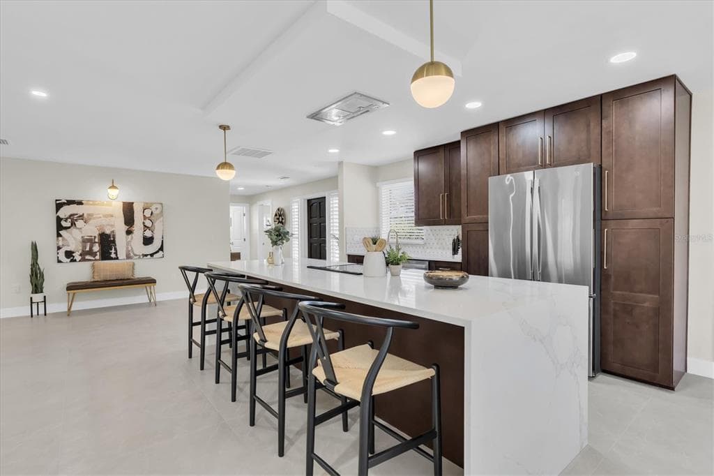 10100 PARADISE BOULEVARD, TREASURE ISLAND, FL, 33706 photo 5