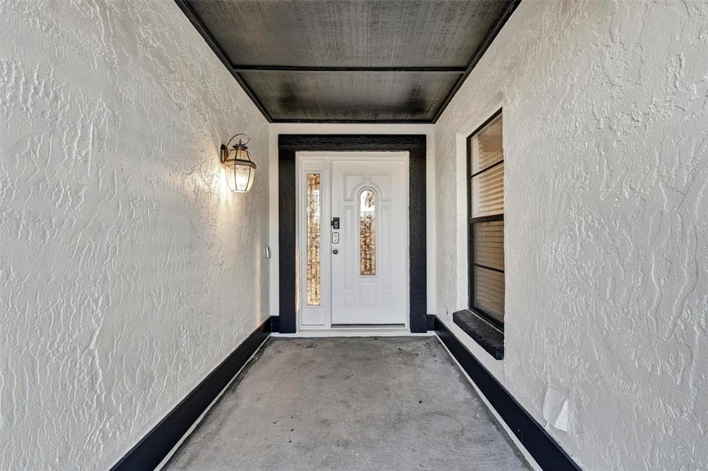 6539 SEAFAIRER DRIVE, TAMPA, FL 33615 photo 5