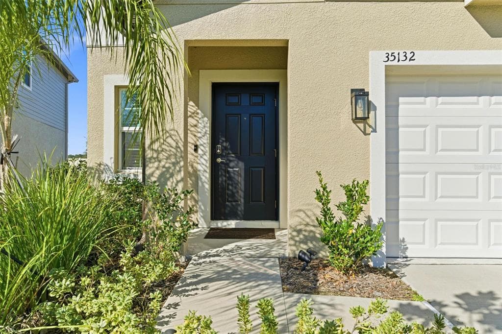 35132 ACKLEY Trace, ZEPHYRHILLS, FL 33541 photo 4