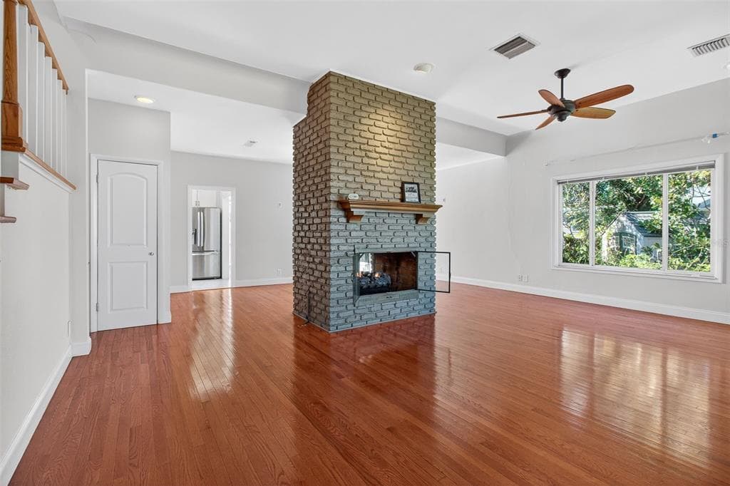 3030 8TH AVENUE, Street PETERSBURG, FL 33713 photo 5