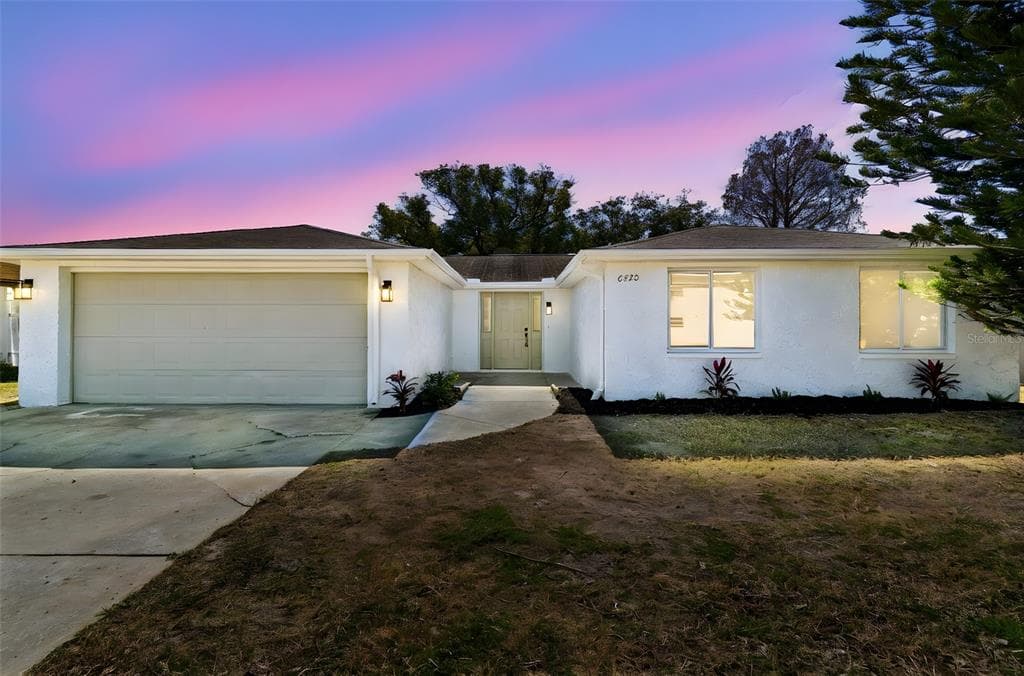 6220 KELLER Drive, PORT RICHEY, FL 34668 photo 5