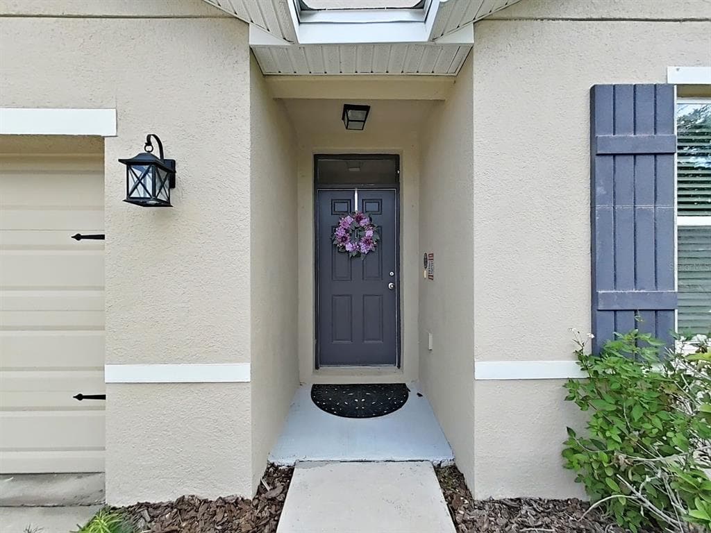 8112 BILSTON VILLAGE LANE, GIBSONTON, FL 33534 photo 3