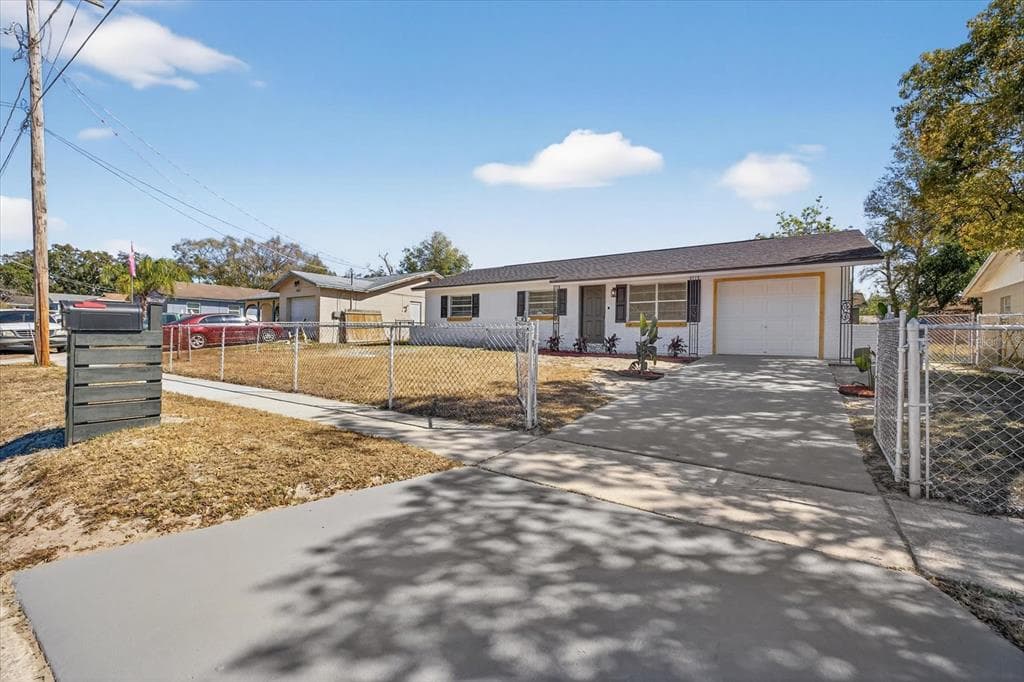 8309 TUPELO DRIVE, TAMPA, FL 33637 photo 3