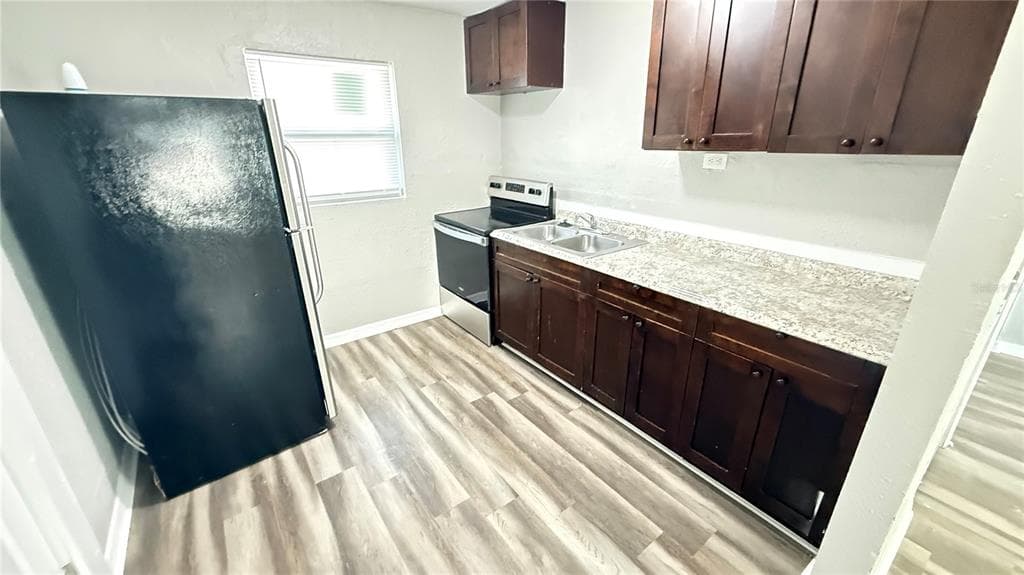 806 ROBLES STREET, TAMPA, FL 33602 photo 5