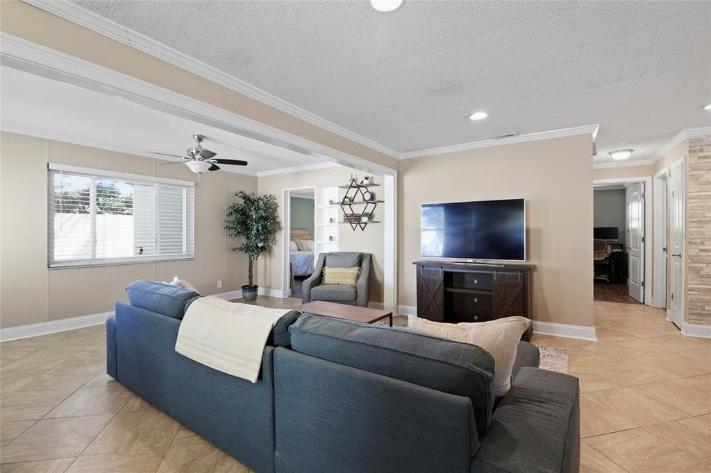 2213 GLADYS STREET, LARGO, FL 33774 photo 4