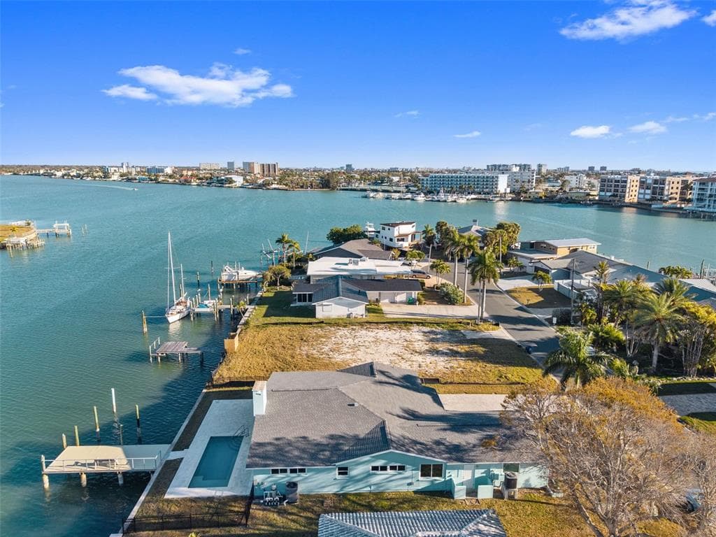 11145 4TH Street, TREASURE ISLAND, FL 33706