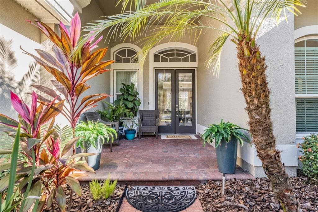 10610 PLANTATION BAY DRIVE, TAMPA, FL 33647 photo 2