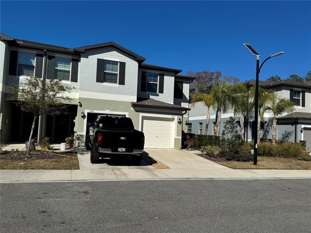 5131 FORUM BOULEVARD, HOLIDAY, FL 34690