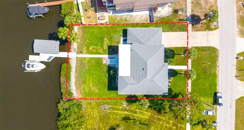 644 BAYSHORE Drive, TARPON SPRINGS, FL 34689 photo 2