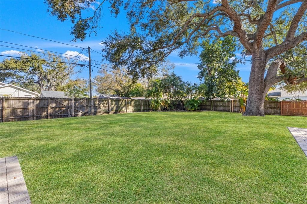 1747 26TH AVENUE, Street PETERSBURG, FL 33713 photo 5