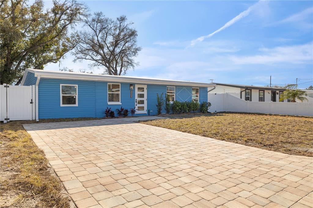 3904 CRAWFORD STREET, TAMPA, FL 33614 photo 2