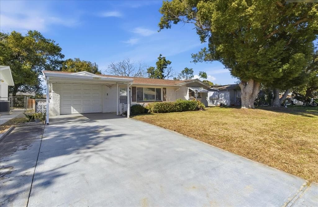 10921 MANCHESTER ROAD, PORT RICHEY, FL 34668 photo 2