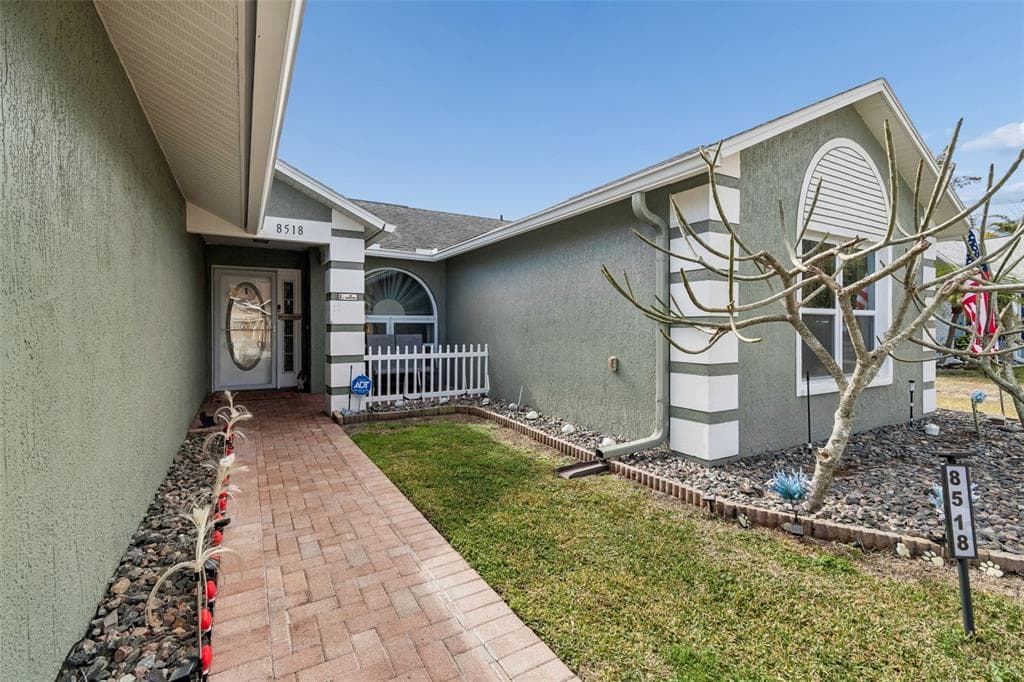 8518 YEARLING LANE, NEW PORT RICHEY, FL 34653 photo 4