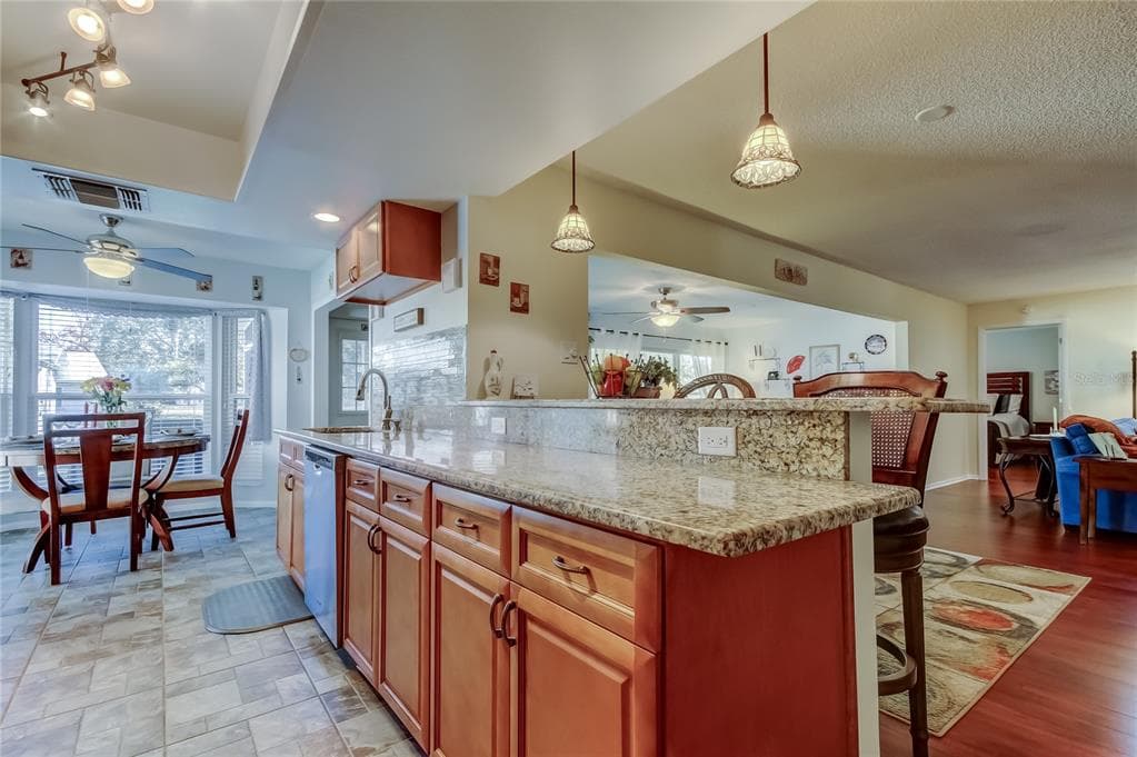 4814 BELLEMEDE BOULEVARD, NEW PORT RICHEY, FL 34655 photo 5