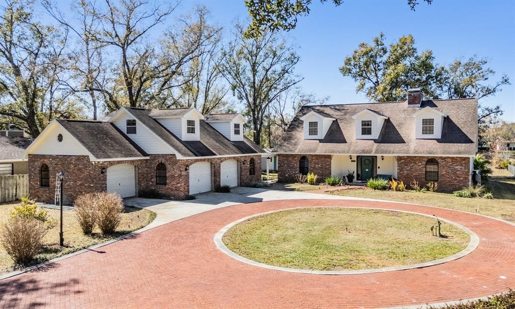 701 DUQUE ROAD, LUTZ, FL 33549