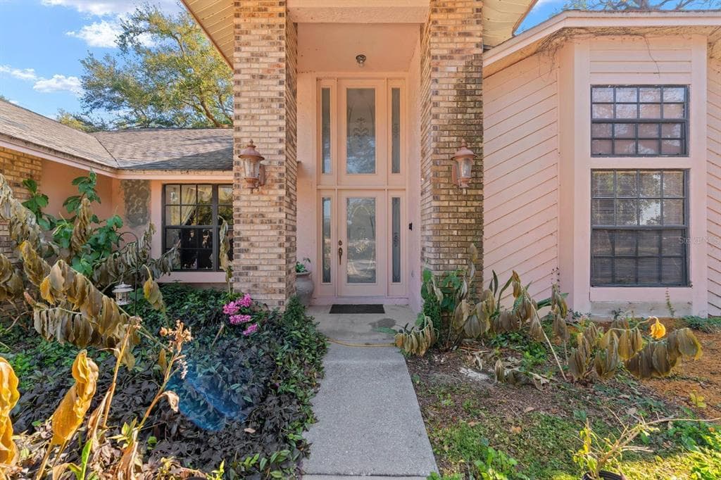 2501 DIANA Street, TAMPA, FL 33610 photo 2