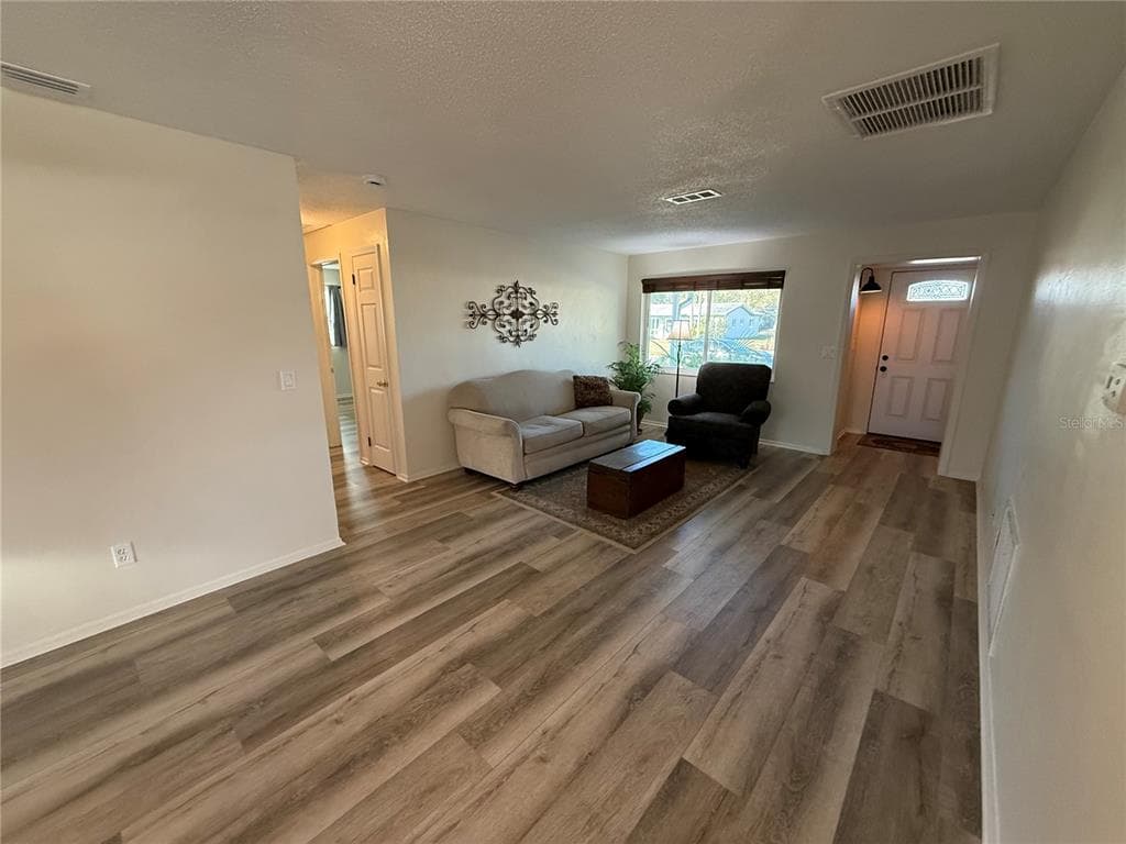 1575 EUNICE LANE, CLEARWATER, FL 33756 photo 4