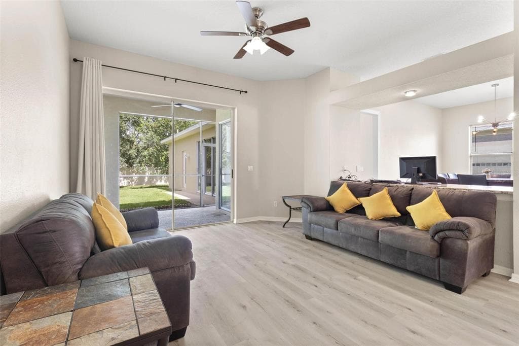 3023 MINUTEMAN Lane, BRANDON, FL 33511 photo 5