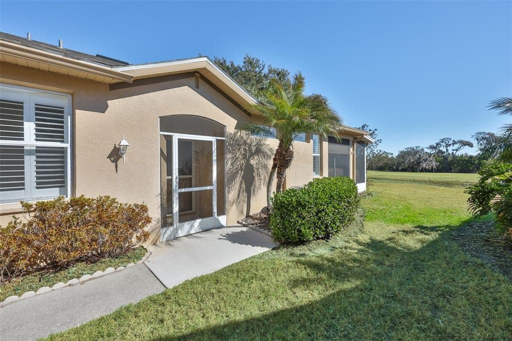 2019 ACADIA GREENS DRIVE Unit 34, SUN CITY CENTER, FL 33573 photo 3