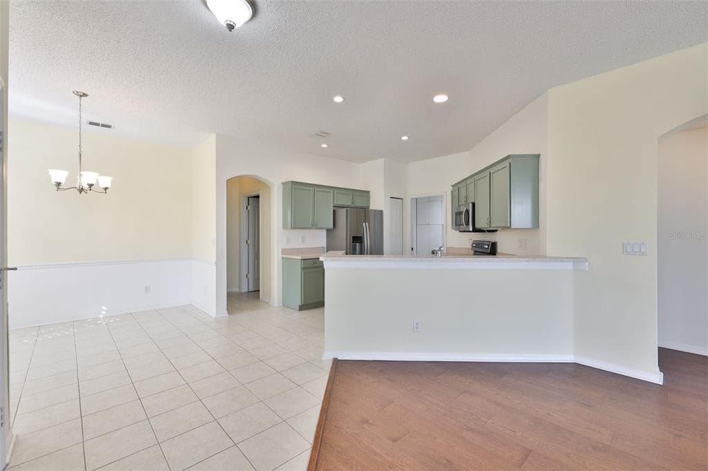2019 ACADIA GREENS DRIVE Unit 34, SUN CITY CENTER, FL 33573 photo 5