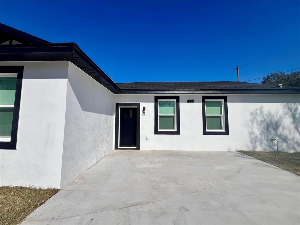 7514 IL DRIVE, TAMPA, FL 33619 photo 4