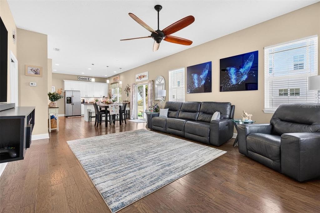 1301 36TH AVENUE, Street PETERSBURG, FL 33704 photo 3