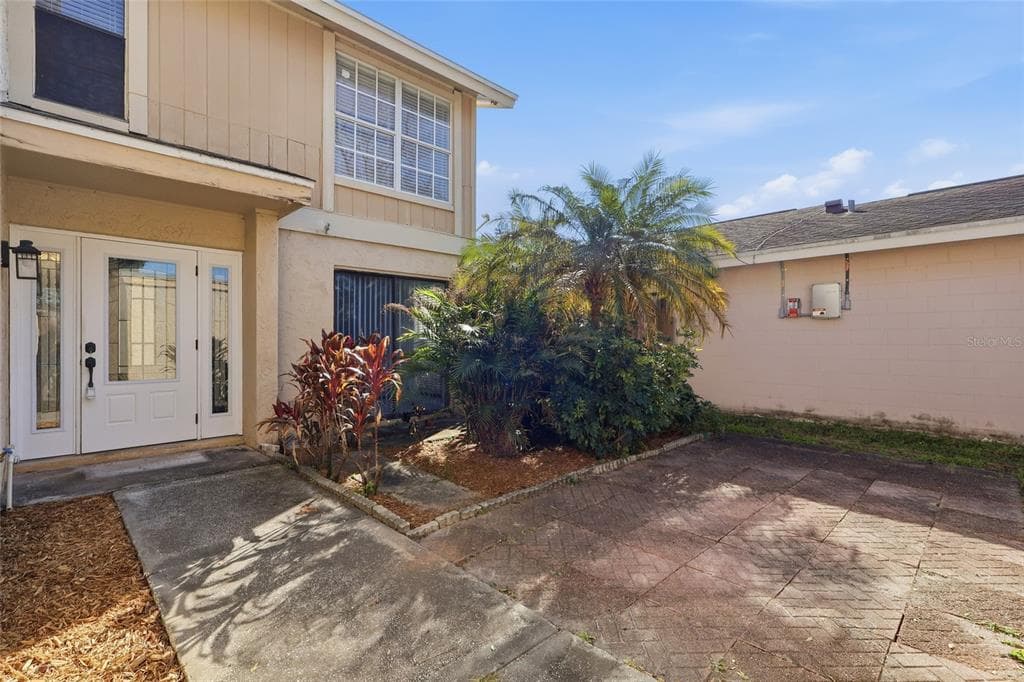 10311 ROSEMOUNT DRIVE, TAMPA, FL, 33624 photo 3