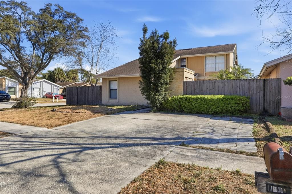 10311 ROSEMOUNT DRIVE, TAMPA, FL, 33624