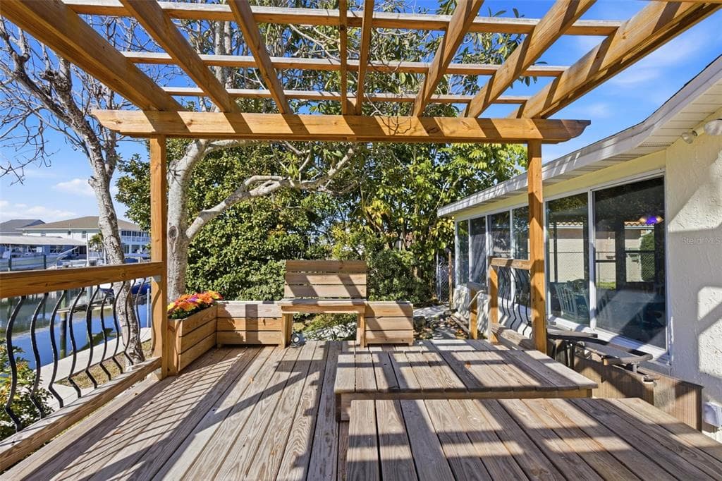 15631 BERTRAM DRIVE, HUDSON, FL 34667 photo 4