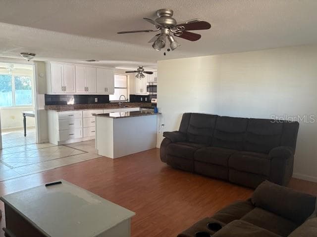 8006 PORTAGE DRIVE, PORT RICHEY, FL 34668 photo 2