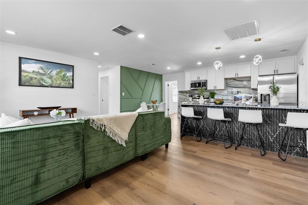 1480 FAIRFIELD Drive, CLEARWATER, FL 33764 photo 4