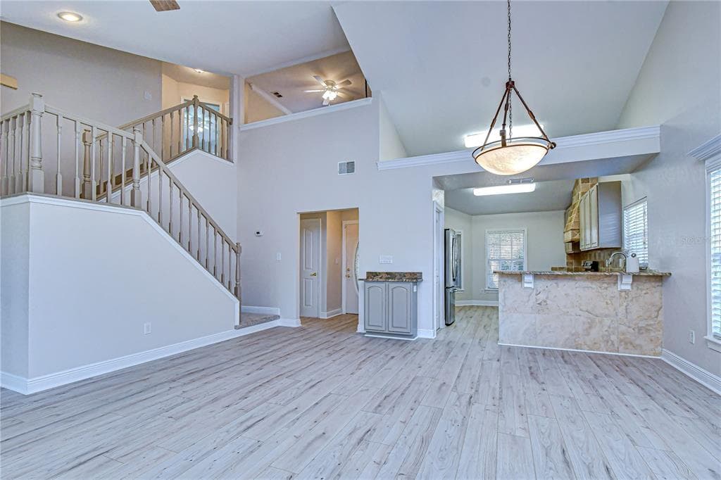 8756 HAMPDEN DRIVE, TAMPA, FL 33626 photo 3