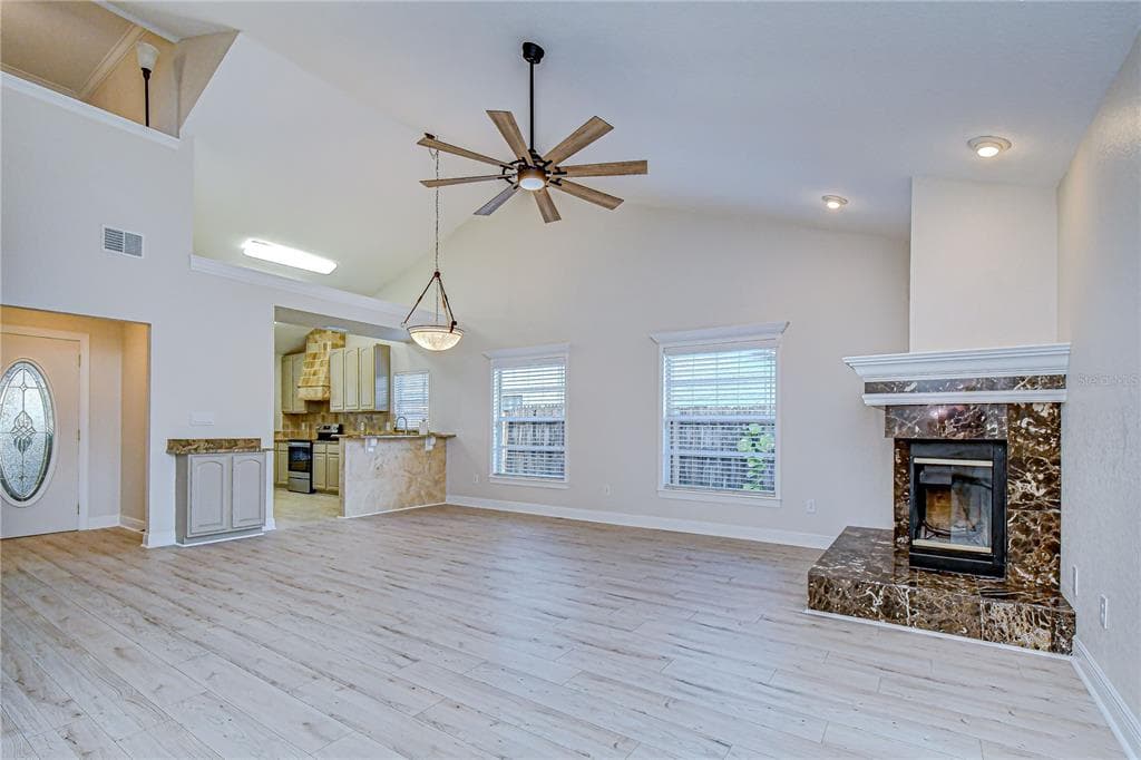 8756 HAMPDEN DRIVE, TAMPA, FL 33626 photo 4