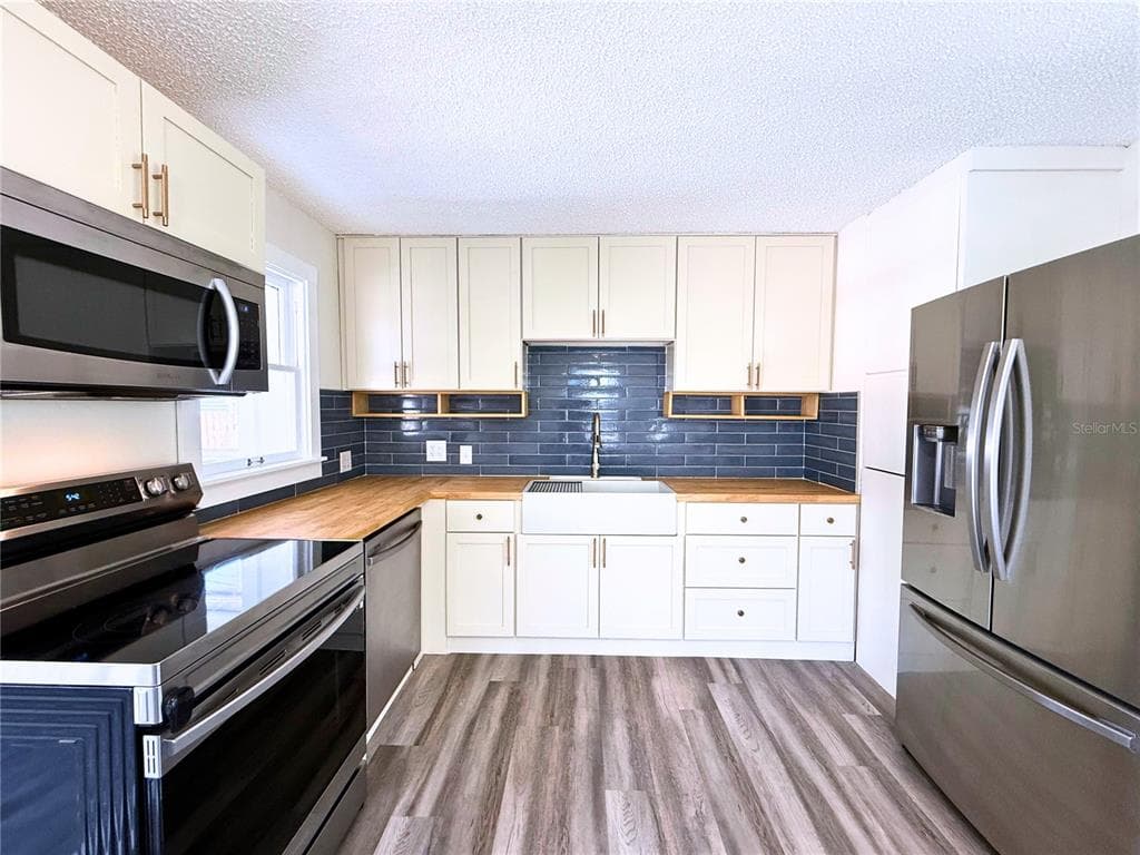 4405 8TH AVENUE, Street PETERSBURG, FL 33713 photo 4