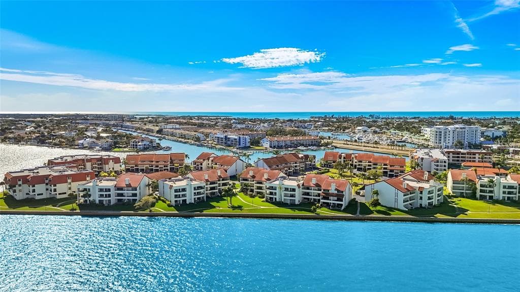 121 1ST STREET Unit 109, TIERRA VERDE, FL 33715 photo 2