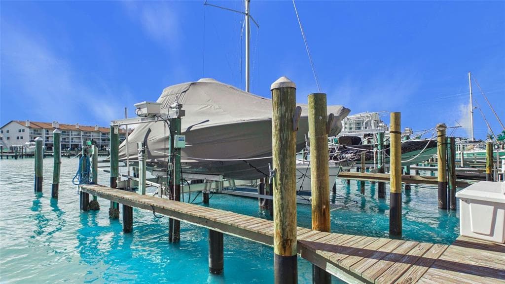 121 1ST STREET Unit 109, TIERRA VERDE, FL 33715