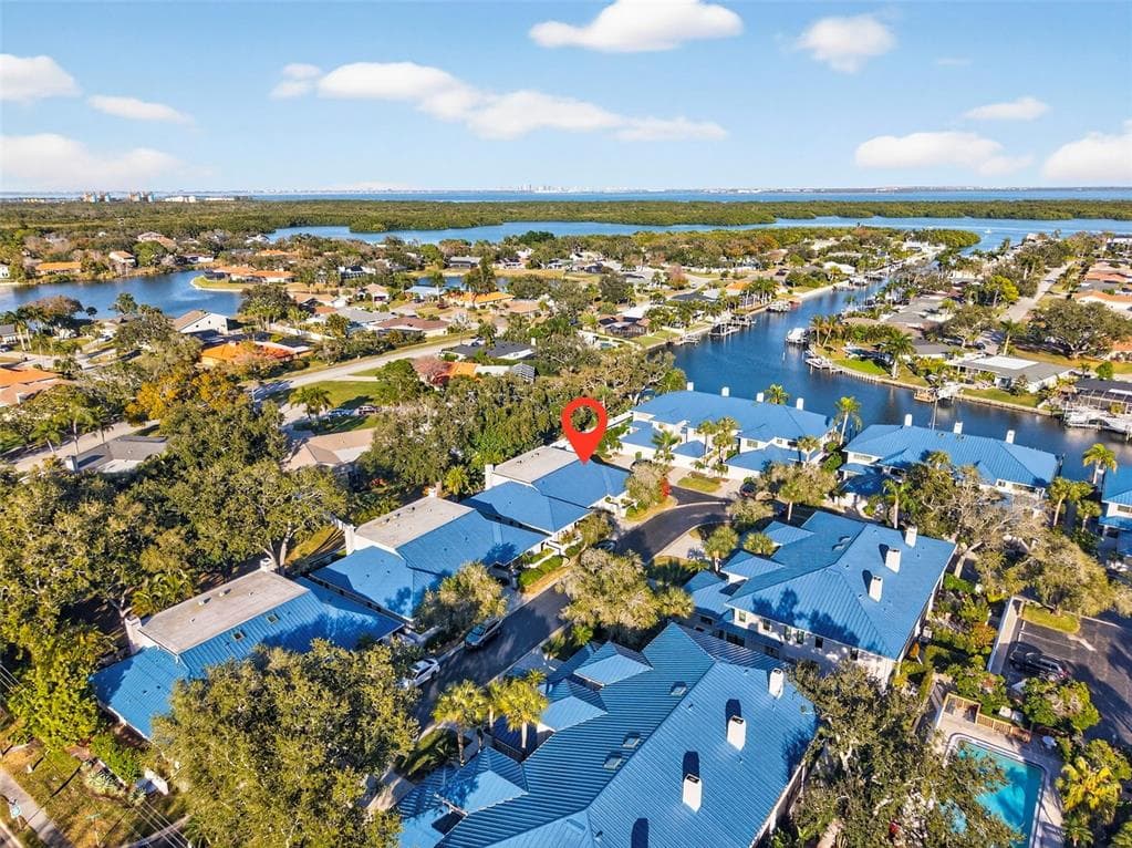 1671 WATERMARK CIRCLE, ST PETERSBURG, FL, 33702 photo 4