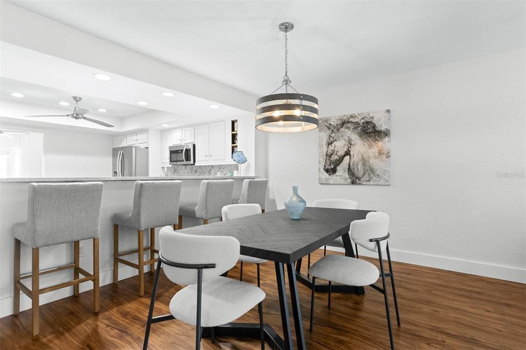 545 PINELLAS BAYWAY Unit 301, Street PETERSBURG, FL 33715 photo 5