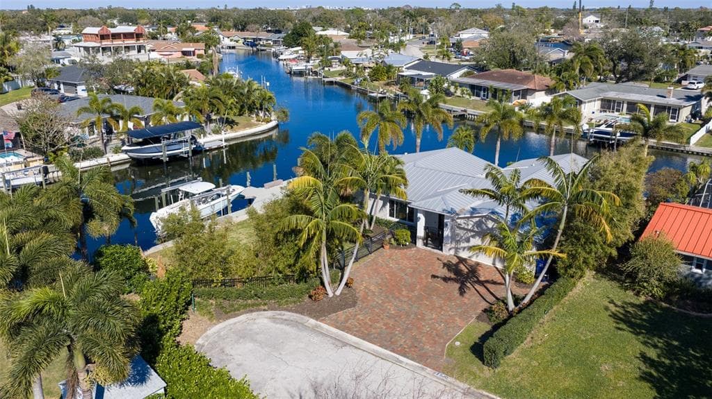 1481 49TH AVENUE, Street PETERSBURG, FL 33703