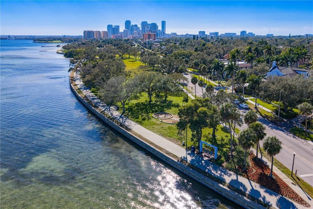 936 17TH AVENUE, Street PETERSBURG, FL 33704 photo 4