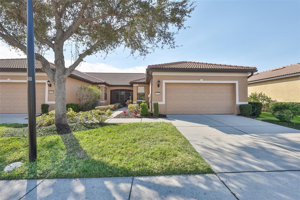 332 BLUEWATER FALLS COURT, APOLLO BEACH, FL, 33572 photo 5