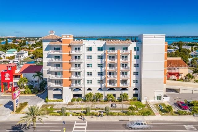 13101 GULF BOULEVARD Unit 1507, MADEIRA BEACH, FL 33708 photo 2