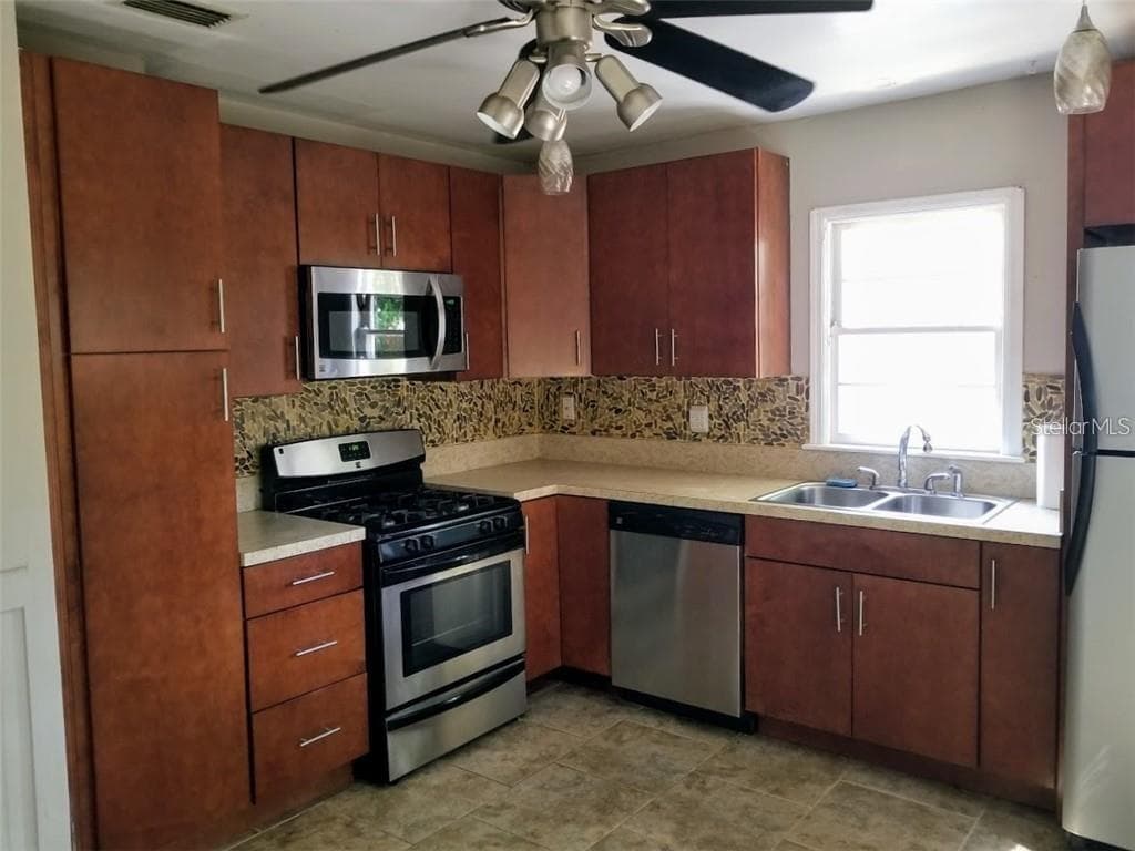 2611 4TH AVENUE, Street PETERSBURG, FL 33713 photo 3