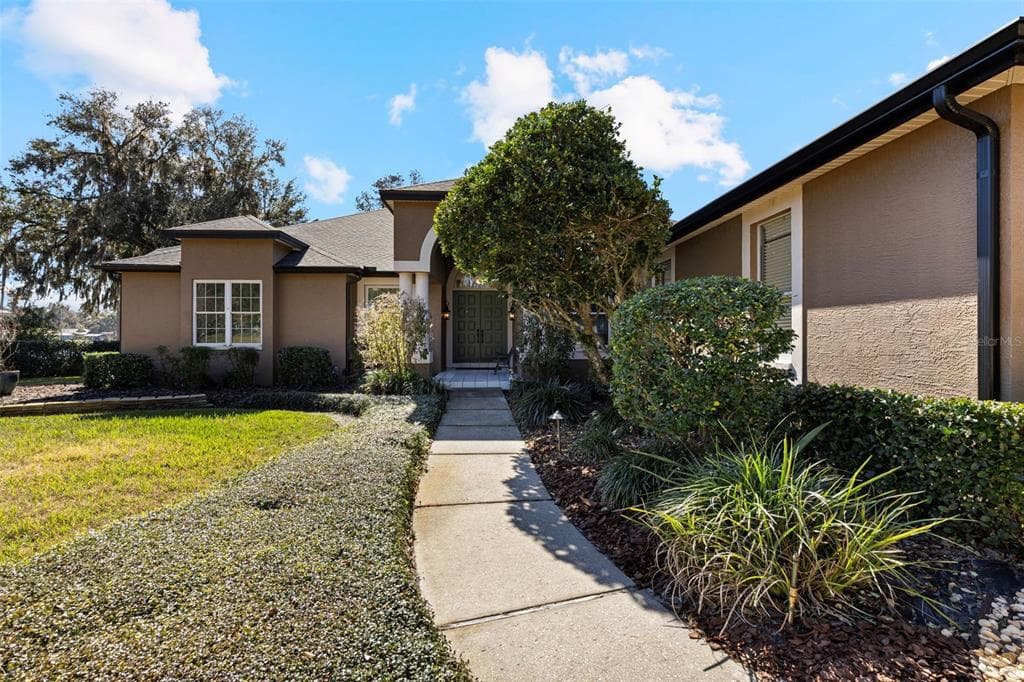 18991 CROOKED LANE, LUTZ, FL 33548 photo 2