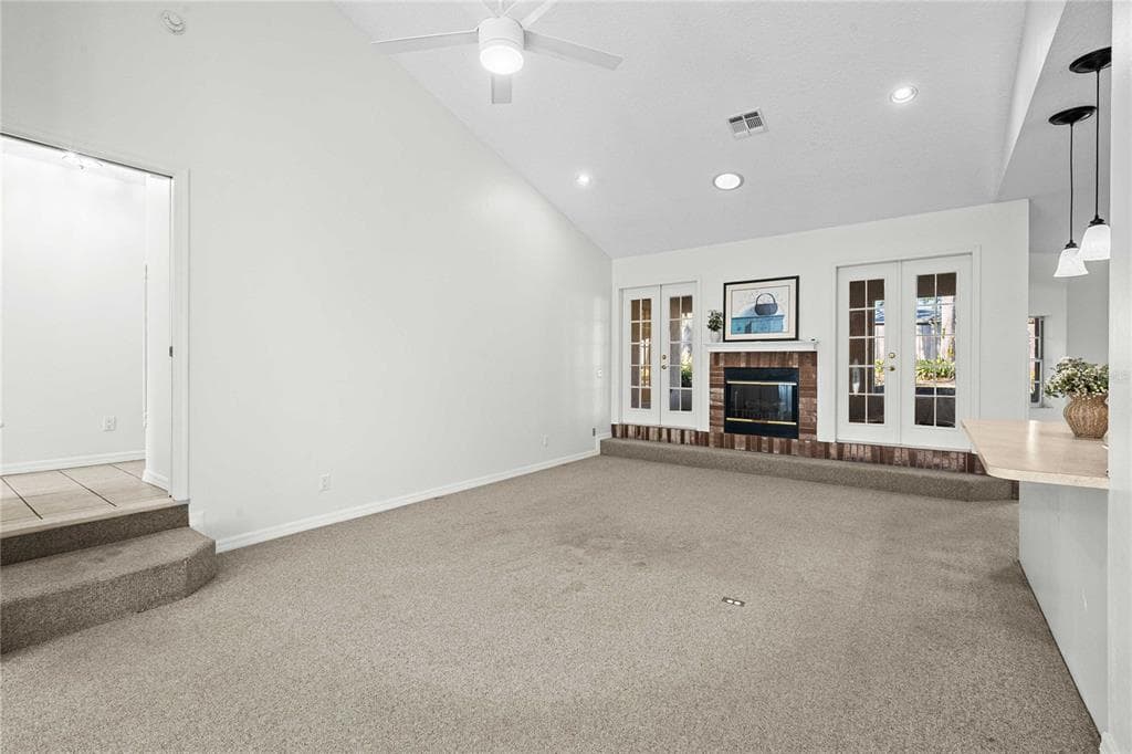 12601 TIMBER RUN, DADE CITY, FL 33525 photo 4